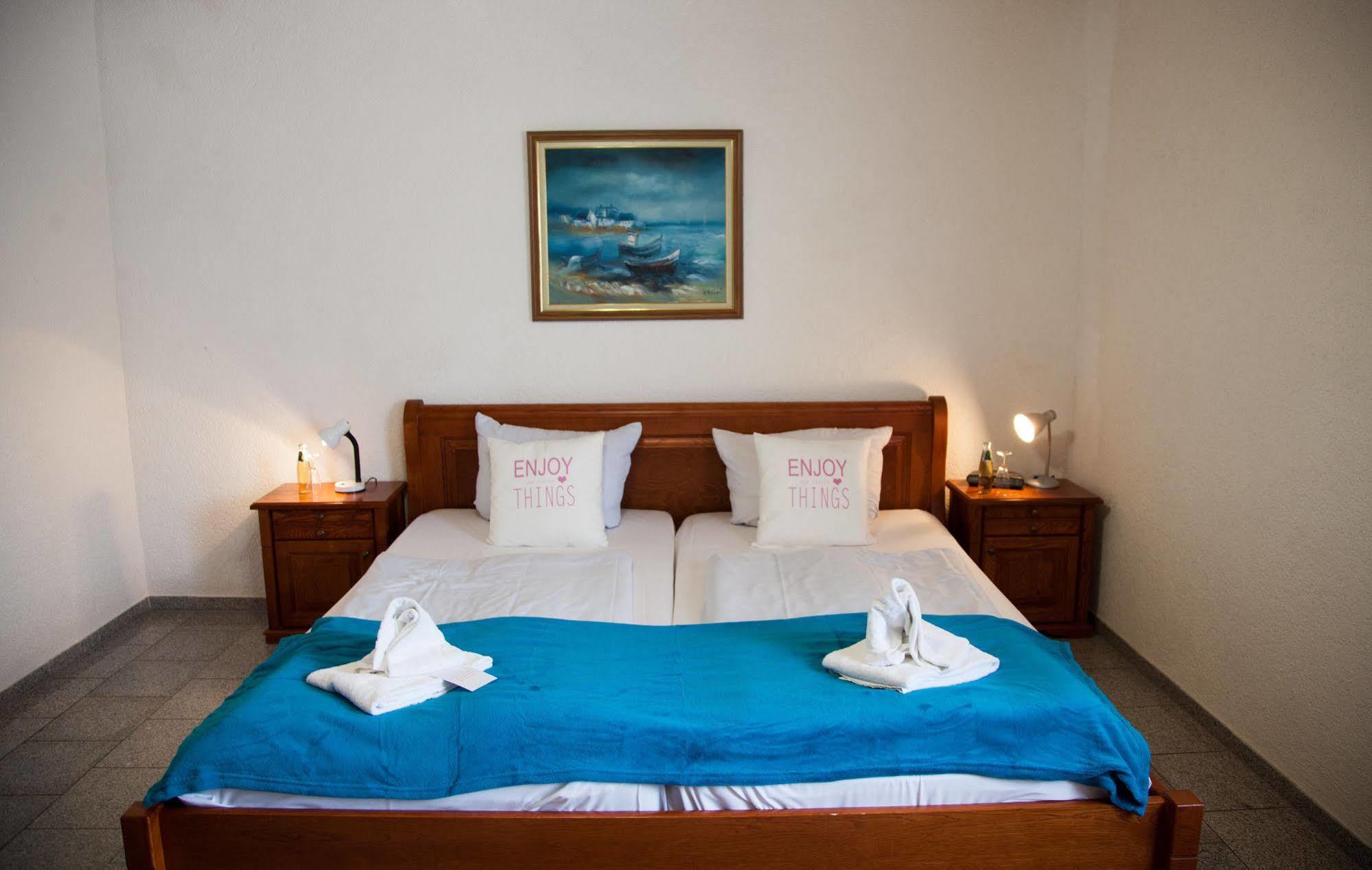 Hotel Atlantis Ramstein-Miesenbach Εξωτερικό φωτογραφία