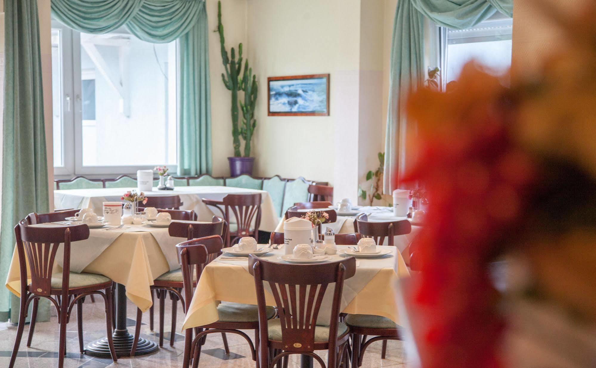 Hotel Atlantis Ramstein-Miesenbach Εξωτερικό φωτογραφία