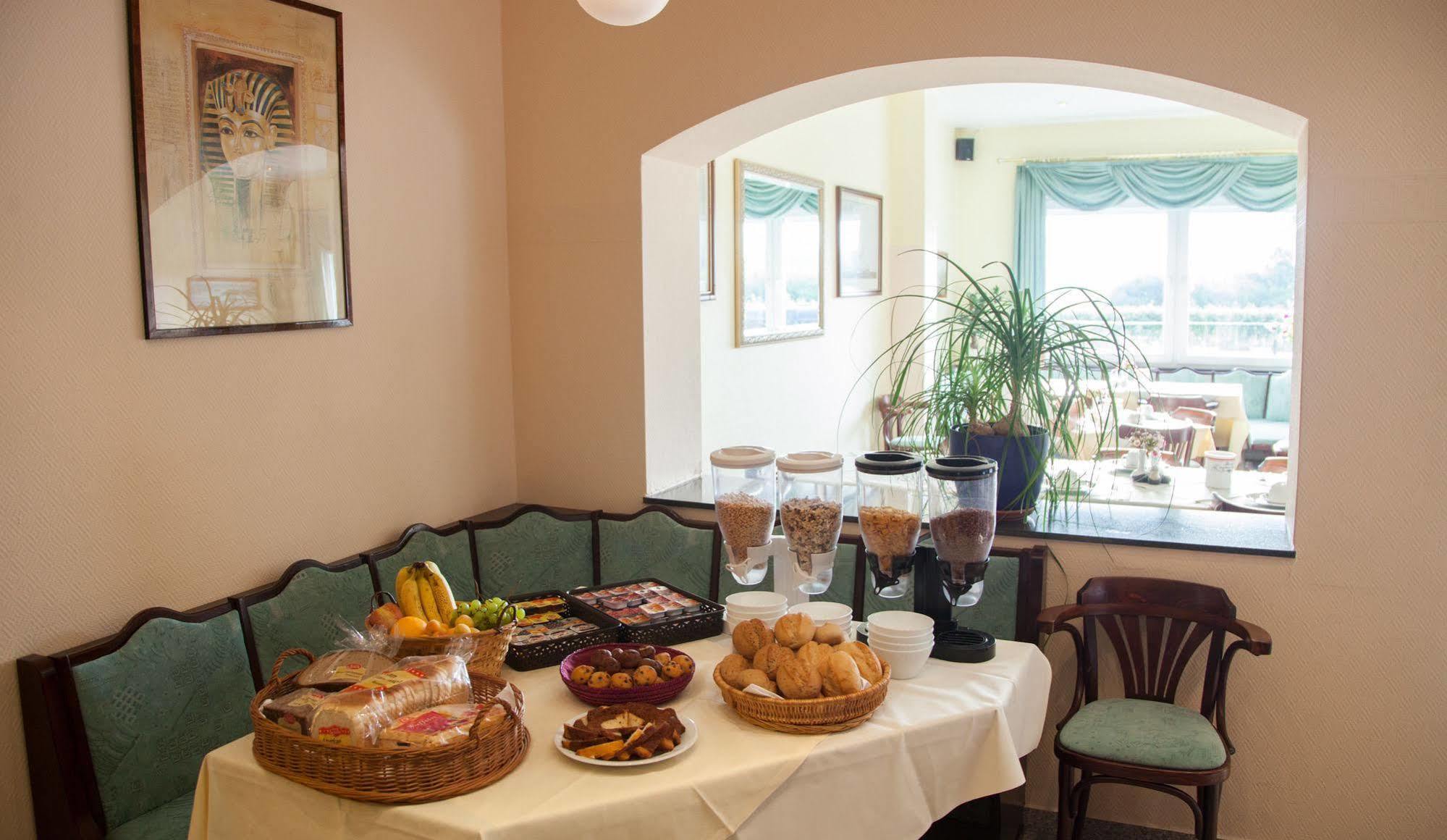 Hotel Atlantis Ramstein-Miesenbach Εξωτερικό φωτογραφία
